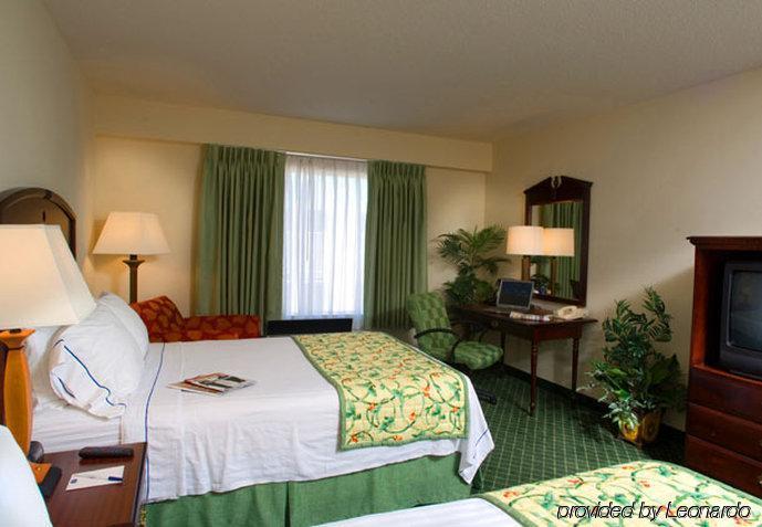 Fairfield Inn & Suites By Marriott Atlanta Альфаретта Екстер'єр фото